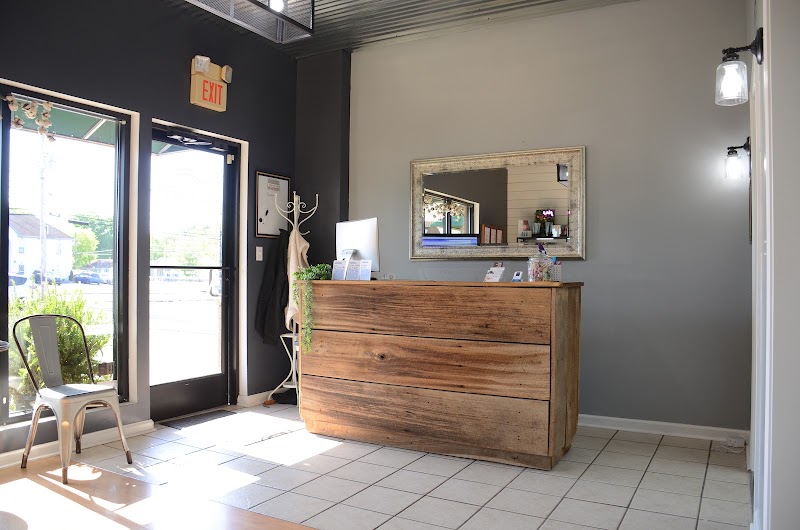 Travis & Co. Salon and Spa, hair salon in Shelbyville, TN, photo 1 of 10